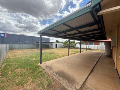 8 Beddoes Avenue, Dubbo