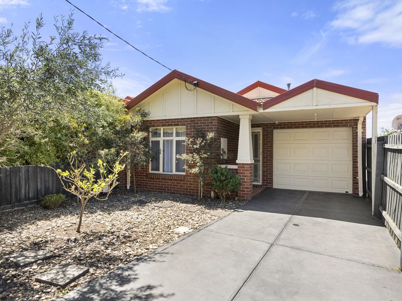 32 Park Drive, Keilor East