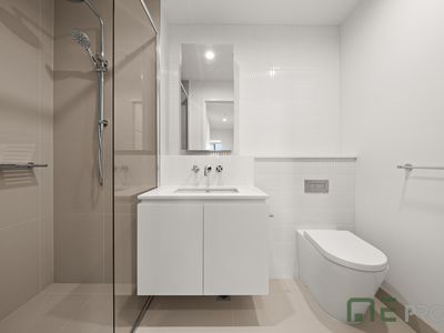 7 / 2 Dalgety Street, Oakleigh