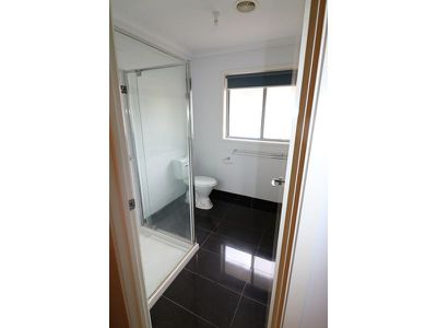 Unit 2 / 70 Redbank Road, Seymour