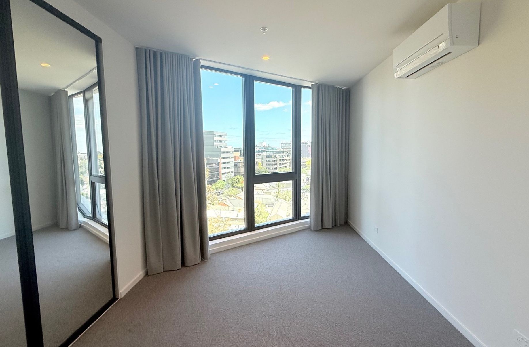 609 / 32 Palmerston Crescent, South Melbourne
