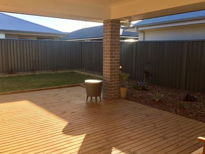 33 Brushgrove Circuit, Calderwood