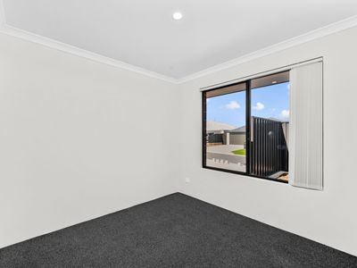 12 Nanarup Street, Two Rocks