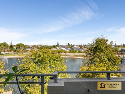 4 / 4 Burnley Way, Butler