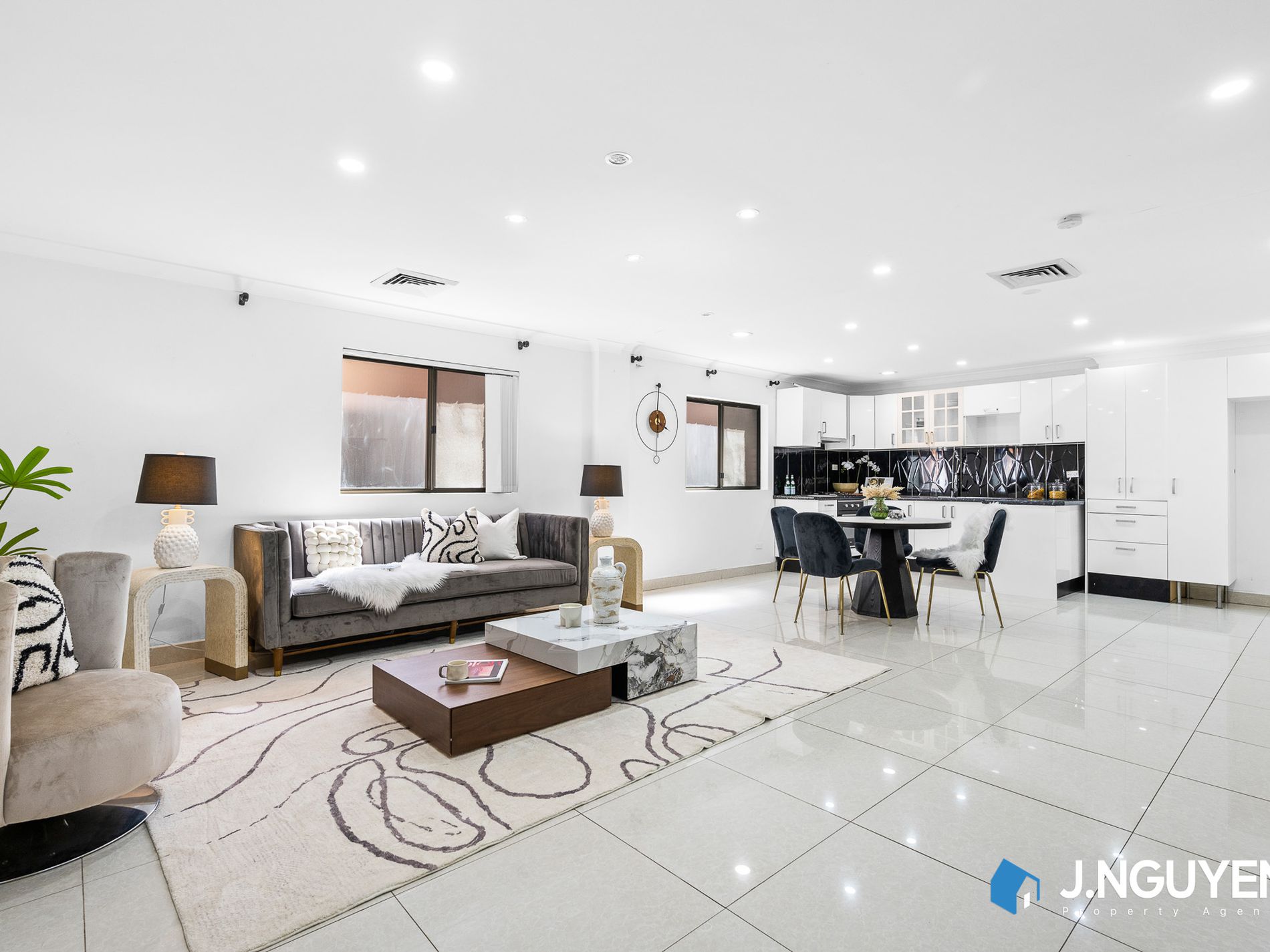 43 Oliveri Crescent, Green Valley