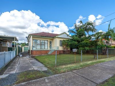 30 Harden St, Canley Heights