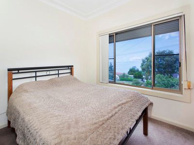 374 Northcliffe Drive, Lake Heights