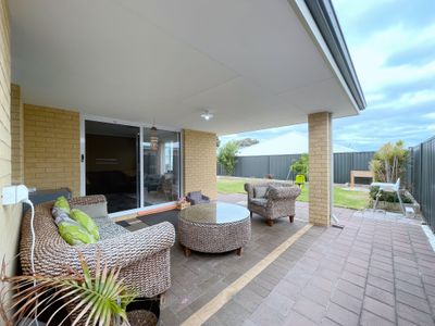 29 Strathclyde Circuit, Champion Lakes