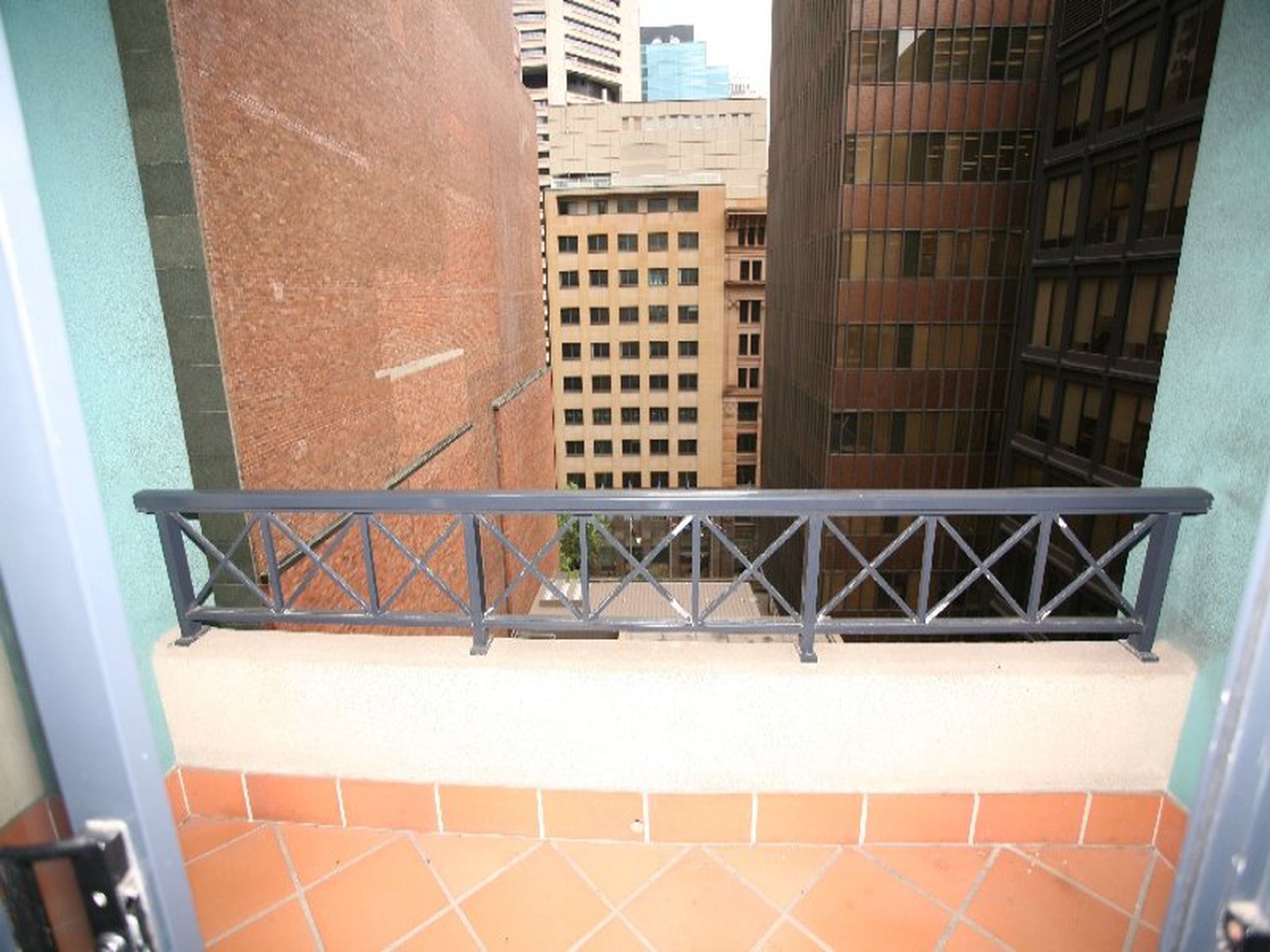 1206 / 1 Hosking Place, Sydney