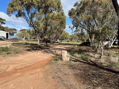 18  MANNING ROAD, Quairading