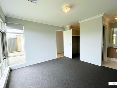 30 Siesta Way, Madora Bay