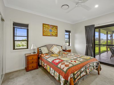 6 Channel Court, Pie Creek
