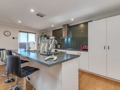 48 Firewood Vista, Yanchep