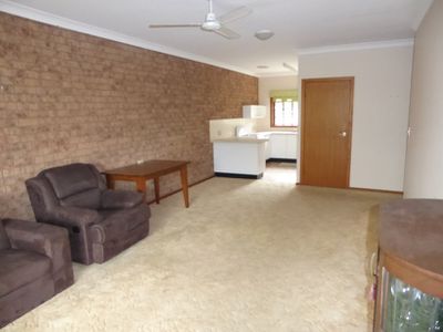 8/1 Rajah Road, Ocean Shores