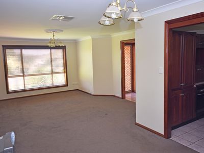 13 Poidevin Place, Dubbo