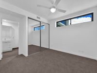 2005 / 10 Trinity Street, Fortitude Valley