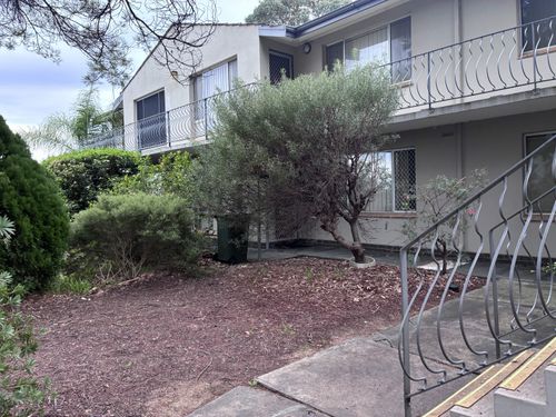 2 / 5 Fourth Road, Armadale
