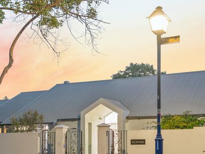 36 Bay Road, Claremont