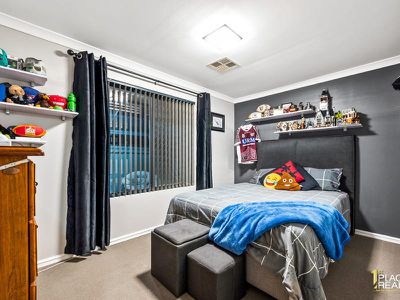 3 Highbridge Way, Leda