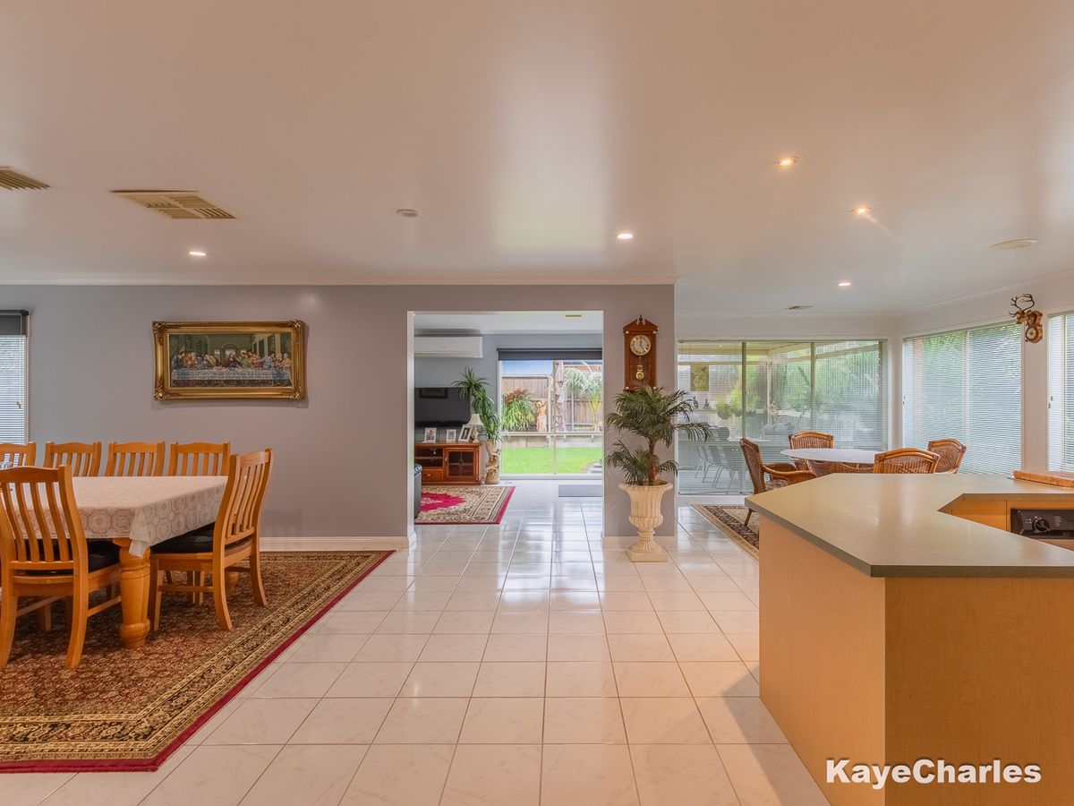 16 Highton Court, Beaconsfield