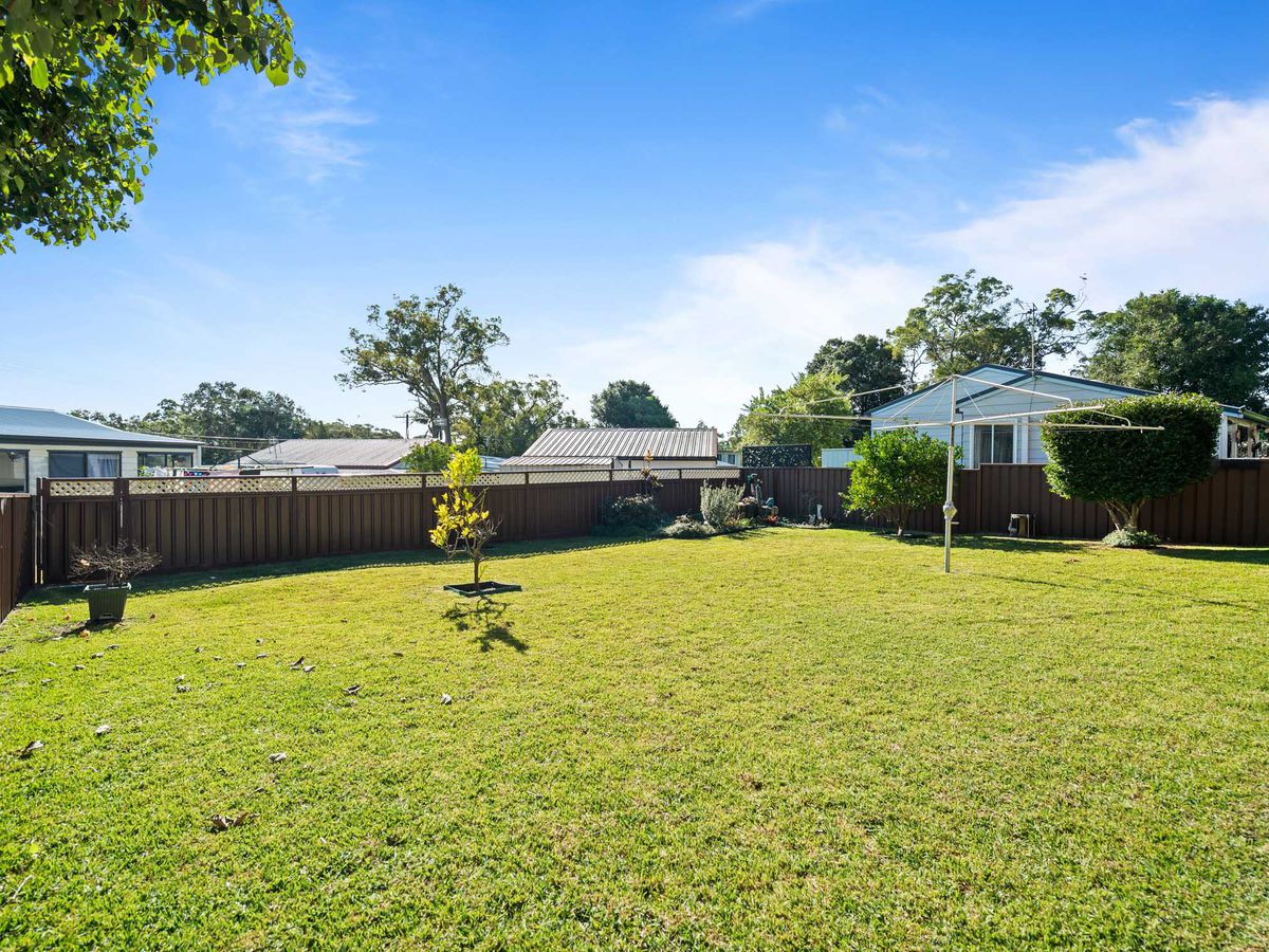 6 Warrina Avenue, Summerland Point