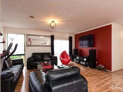 12 Linmac Court, Hampton Park