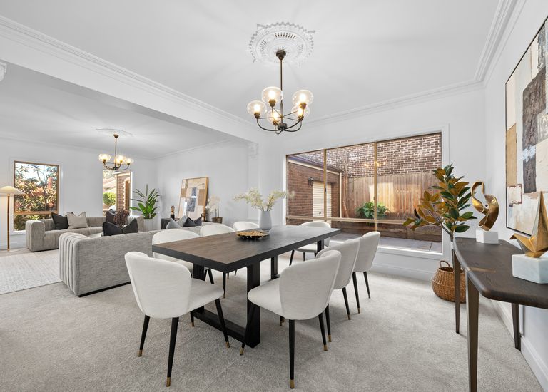 16  Barina Road, Glen Iris
