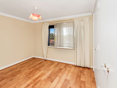 7 Clubb Court, Winthrop