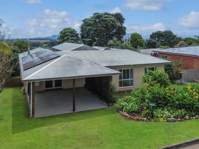 24 Crouch Avenue, Atherton