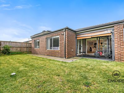 11 Sandymount Drive, Clyde North