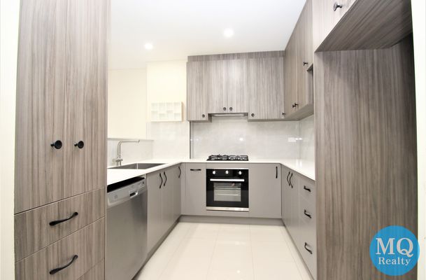 12 / 17-19 Hassall Street, Parramatta