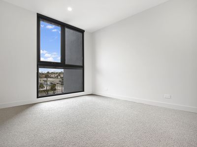 206/380 Bell Street, Preston