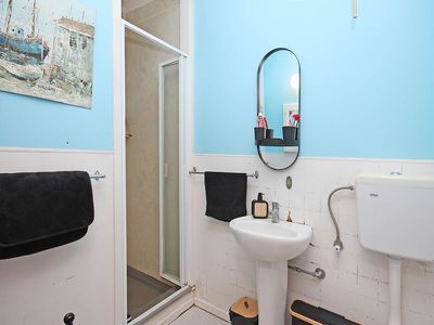 flat 3 / 72 Queen Street West, Levin