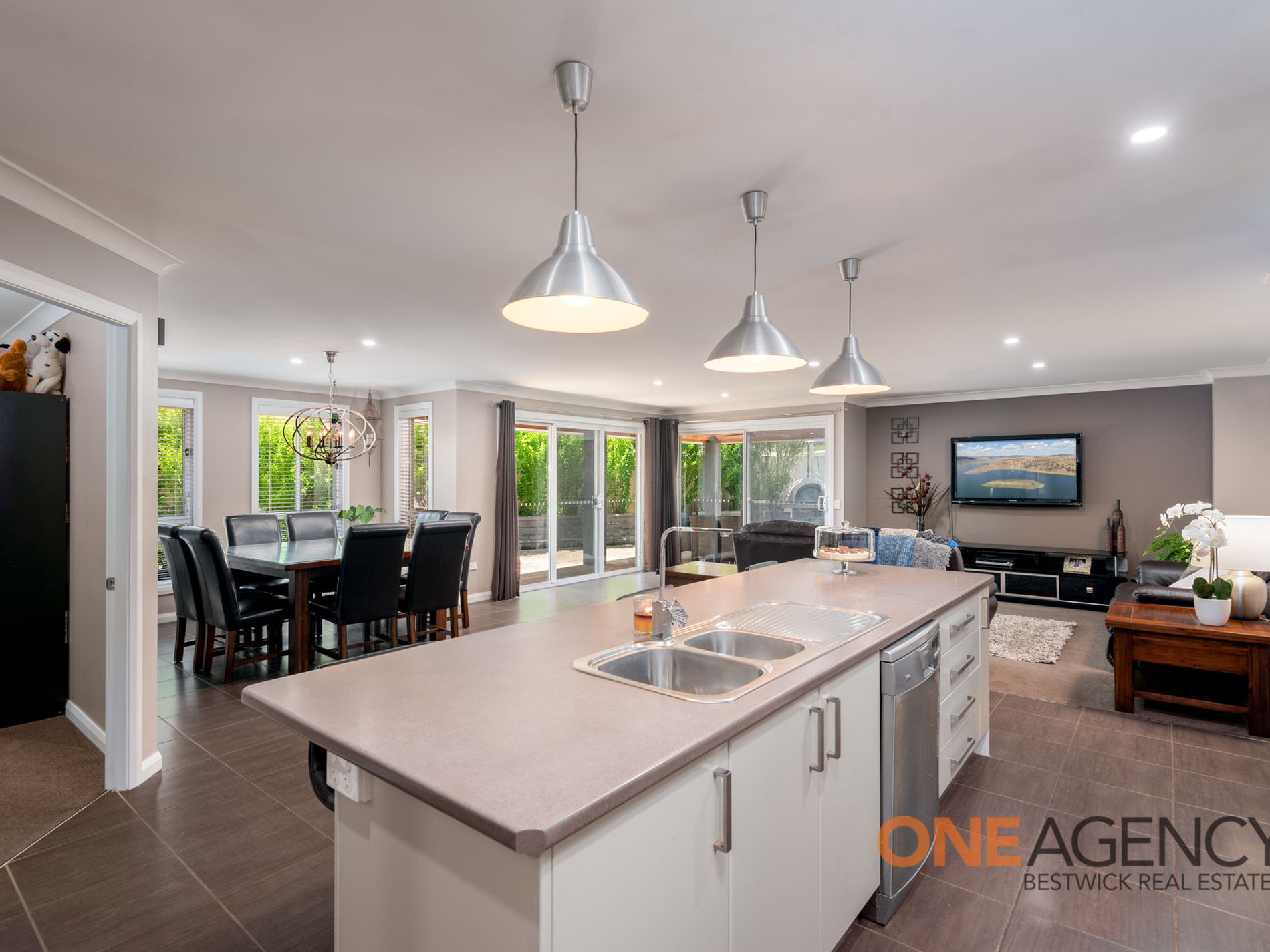 12 Riverside Retreat, Abercrombie