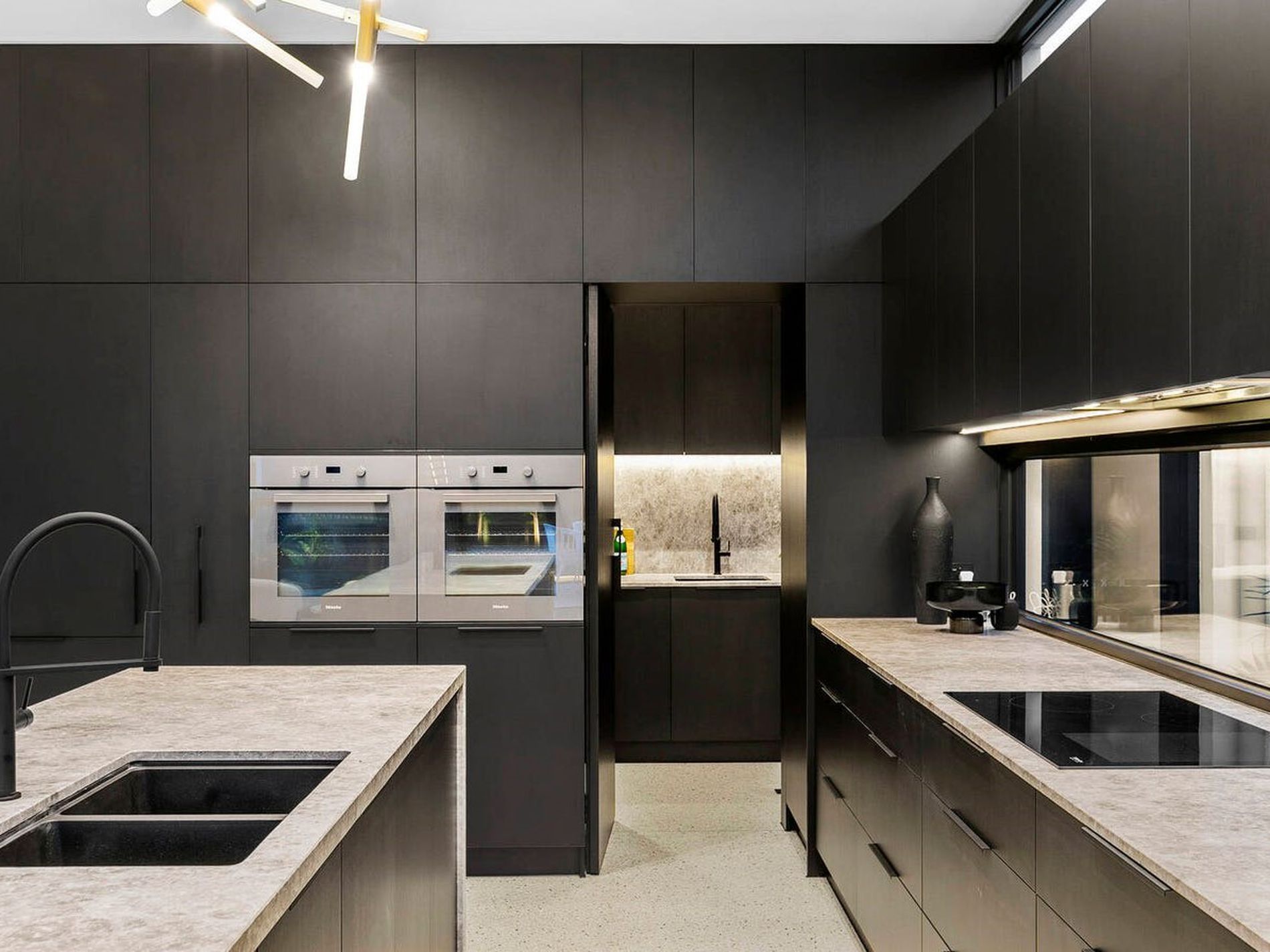 1 / 7 Tobruk Cres, Williamstown