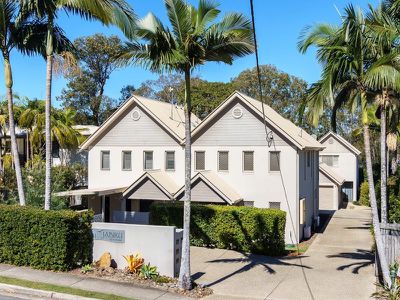 1 / 11 Doonella Street, Tewantin
