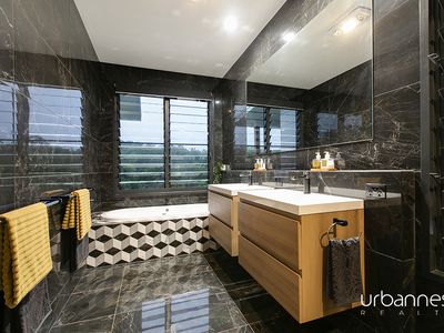 61 Wilga Drive, Bunya