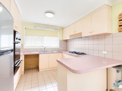 12 Kiora Street, Altona Meadows