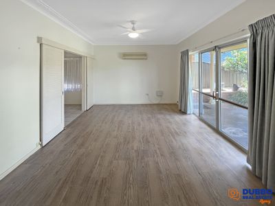 54 Banksia Crescent, Dubbo