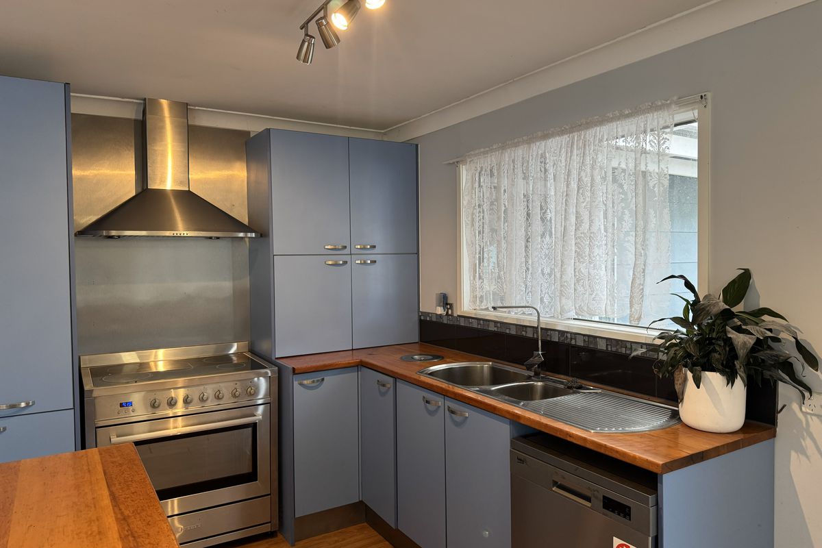 399 The Lakes Way, Tuncurry