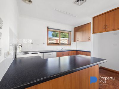 2 James Street, Strathdale