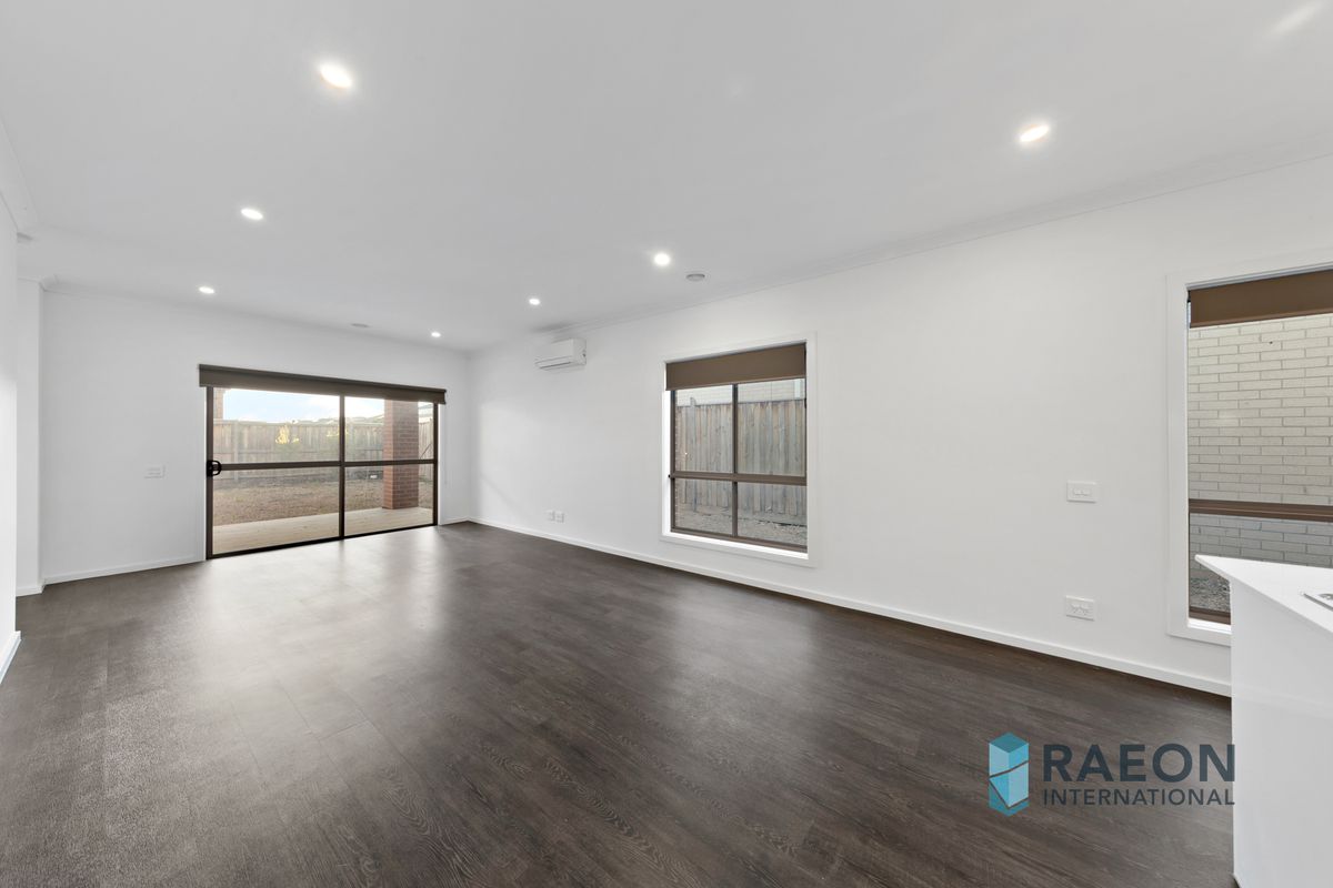 11 Course Street, Mambourin