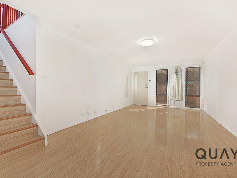 25 / 221 Old Kent Road, Greenacre
