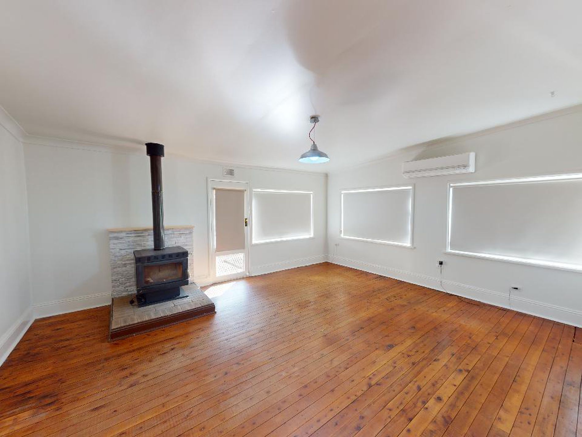 11 Clement Street , Forbes