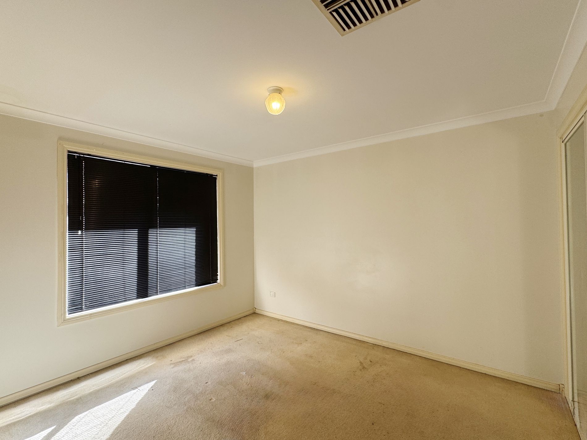 12 / 10 Great Eastern Highway, Somerville