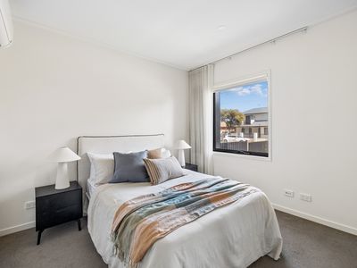 38 Kyle Road, Altona North