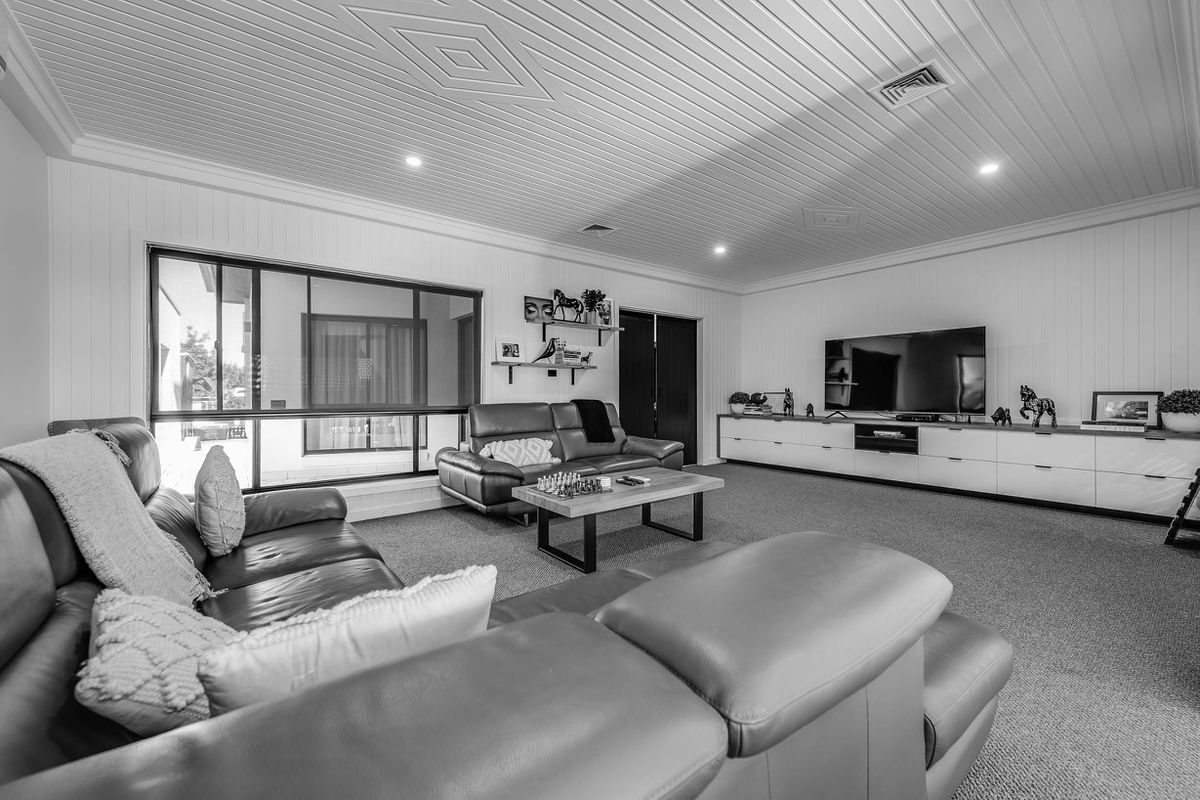 72 Douglas Parade, Williamstown