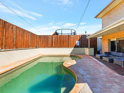 32 Woolshed Place, Currans Hill