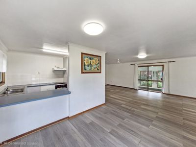 10 Third Avenue, Atherton