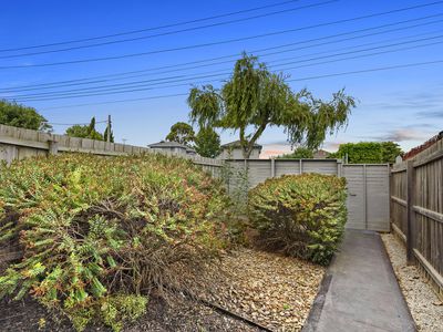 2 / 885-887 Pascoe Vale Road, Glenroy